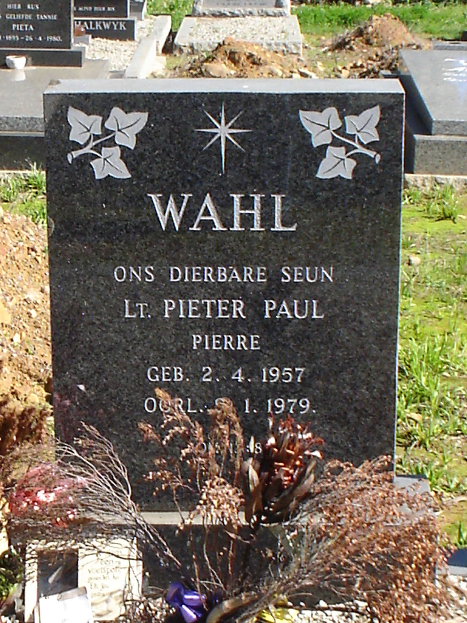 Photo from /search/photos/South Africa/Western Cape/PAARL (PARYS) CEMETERY/Wahl_PP.JPG